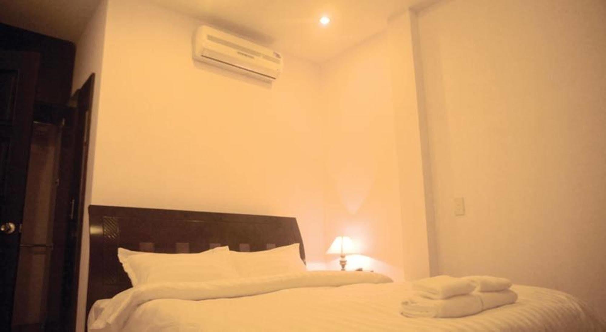 Saigon Zoom Hotel Ho Chi Minh-staden Exteriör bild